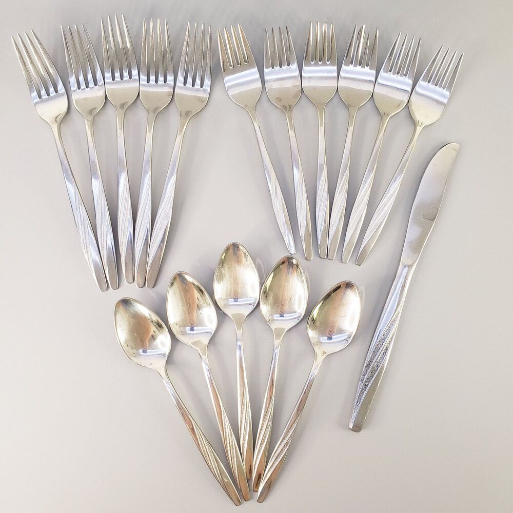 American Flair by International Silver Flatware Set of 17 Stainless Steel Vtg